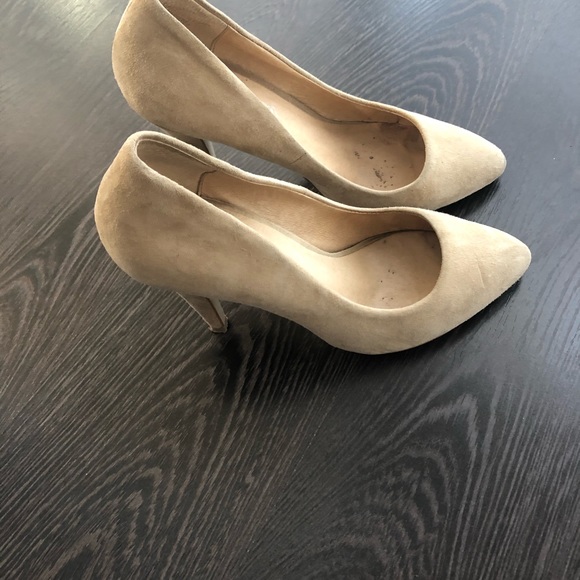 Also suede beige pumps - Picture 3 of 3